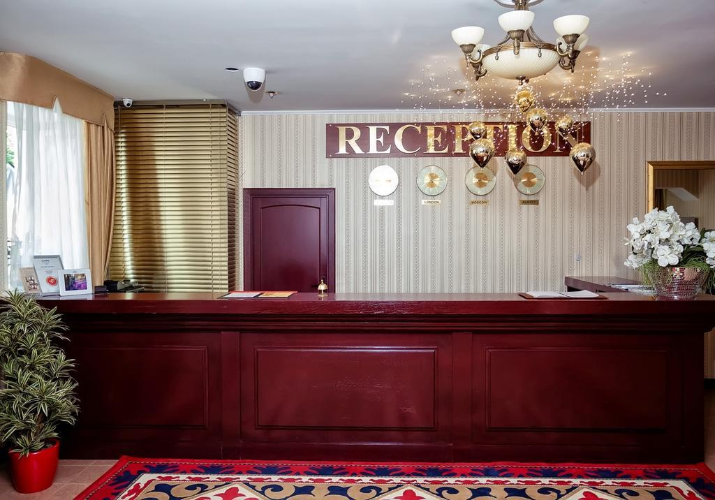 City Hotel Tien Shan Köktöbe Kültér fotó