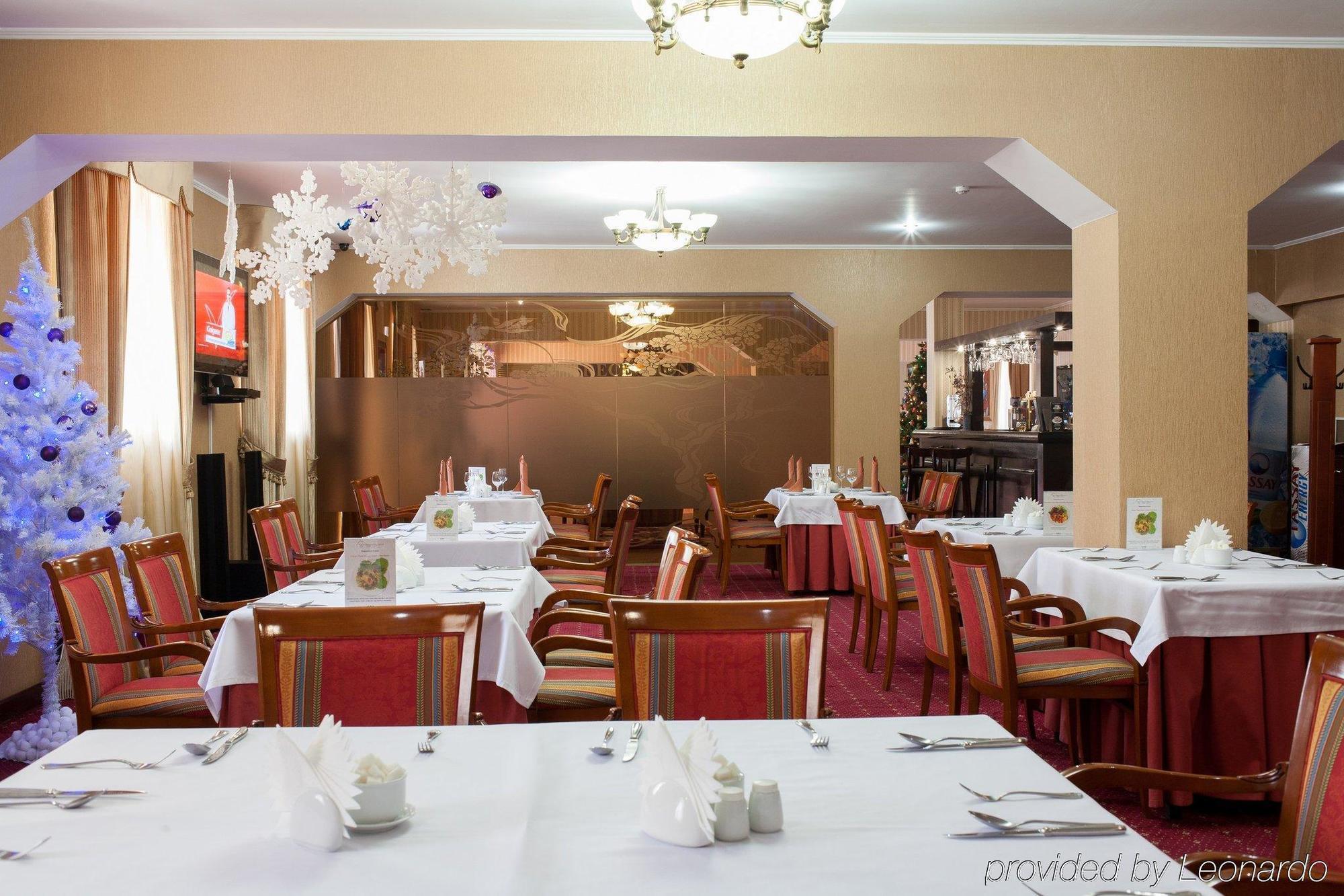 City Hotel Tien Shan Köktöbe Kültér fotó