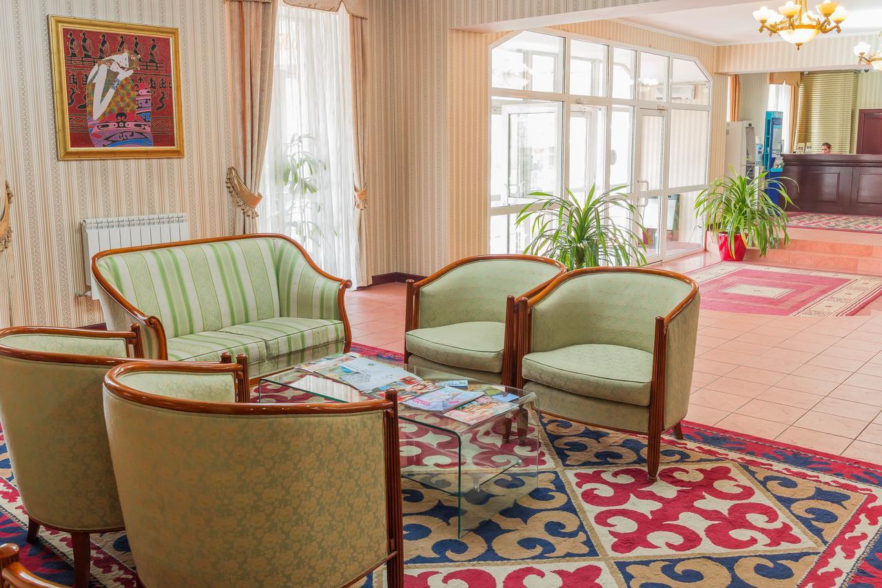 City Hotel Tien Shan Köktöbe Kültér fotó