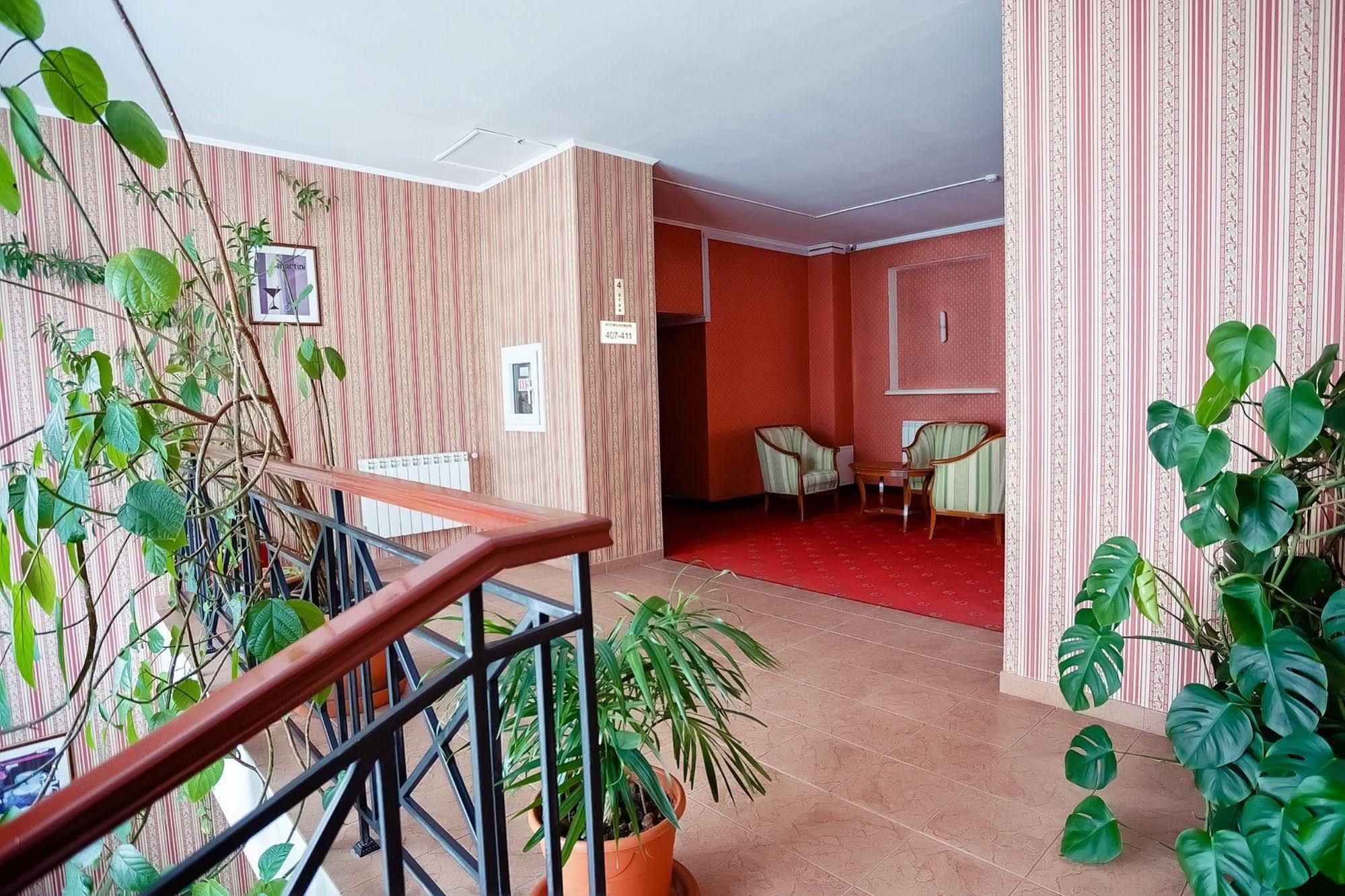 City Hotel Tien Shan Köktöbe Kültér fotó